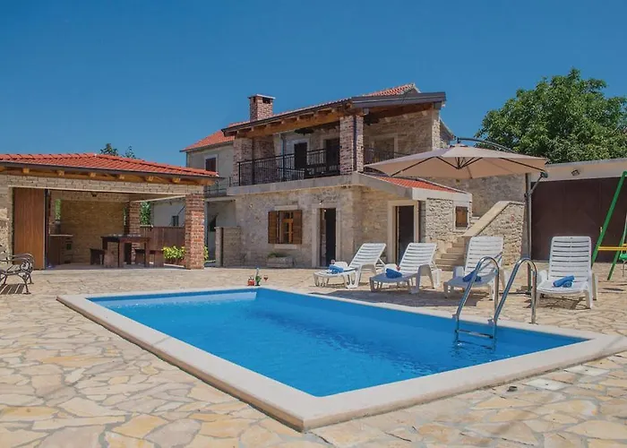 Luxury Villa Maria With Pool
