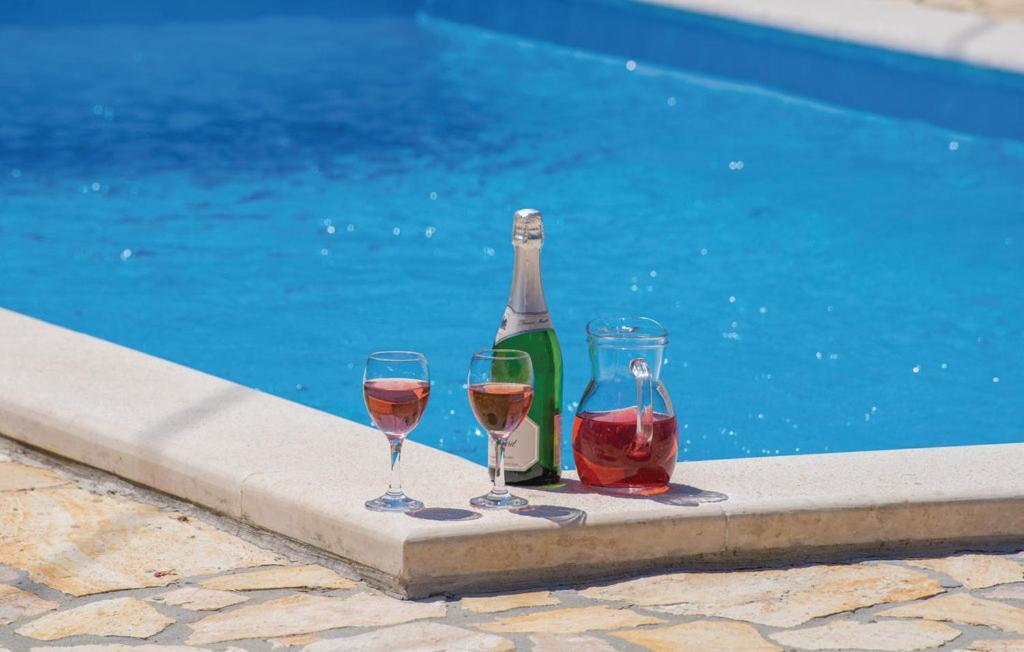 Luxury Maria With Pool